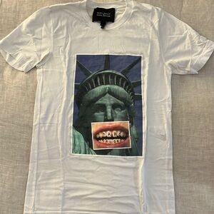 Hey Reilly x Marc Jacobs collaboration t-shirt